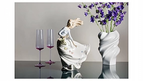 Фигурка Lladro Лепестки на ветру 20x28 см, фарфор